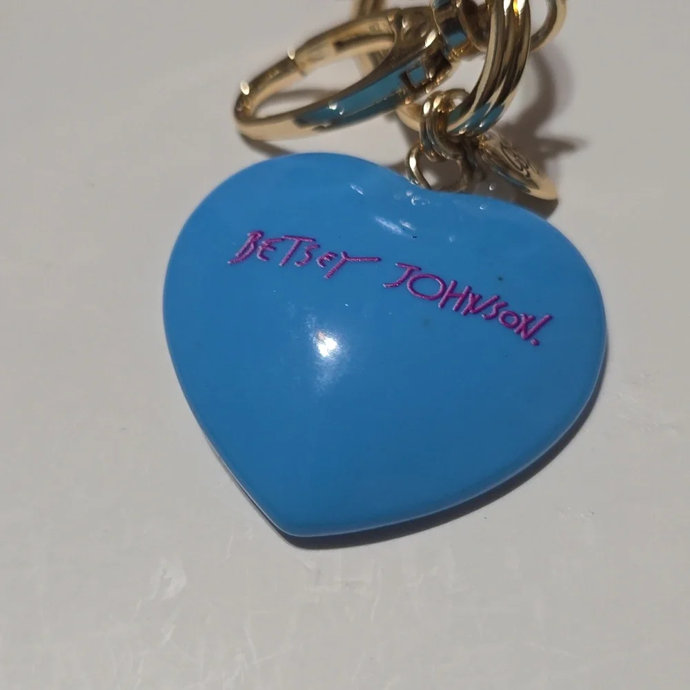 🧚‍♀️Betsey Johnson BROKEN Viral Back To School Cereal Bowl Heart Keychain
